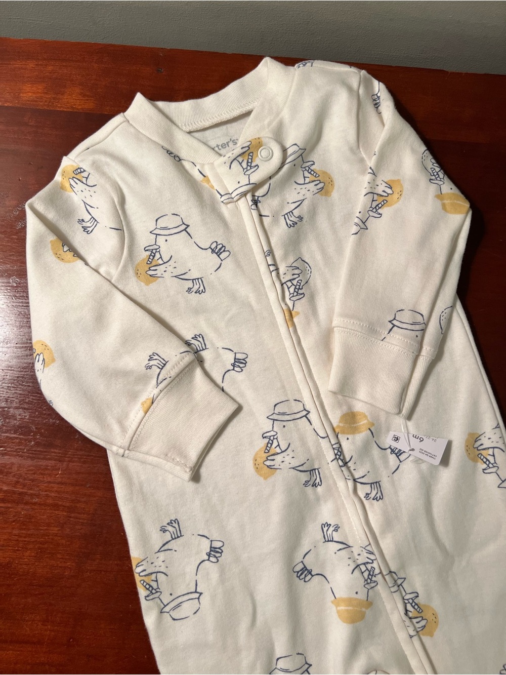 Carter’s Cream Cotton Pajamas with Yellow Duck Print size 6 months NWOT